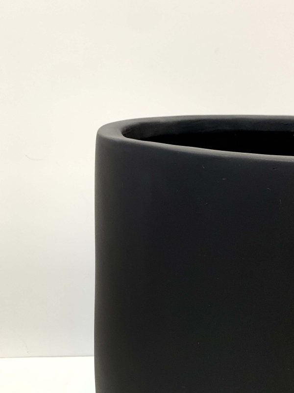 Semi cylinder fiber pot